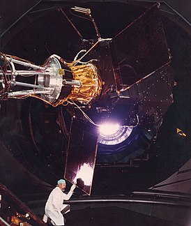 Тестирование спутника в Large Solar Simulator, ESTEC