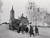 Дивизион артиллерийского полка на марше, март 1943 года.