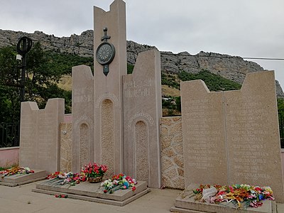 Памятник односельчанам, погибшим в Карабахской войне