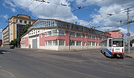 Угол улиц Радио и Бауманской. Бывшее здание ФГУП ЦАГИ. Сейчас здание реставрационного центра