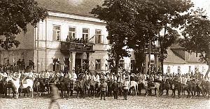 Парад польской кавалерии в Сейнах