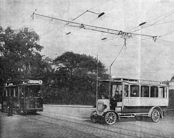Троллейбус, использующий токоприёмник на гибком кабеле — Бремен, 1910 г.