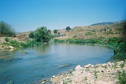 Река Литани в нижнем течении, недалеко от границы с Израилем