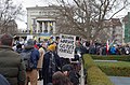 Акция протеста в Познани (Польша) против военного вмешательства Российской Федерации в суверенную Украину активно использовало знаменитую фразу (26 февраля 2022 года)