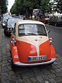 Двухцветная BMW Isetta 250