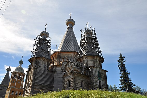 Троицкая церковь в Нёноксе