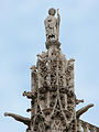 Венчающая башню статуя св. Иакова