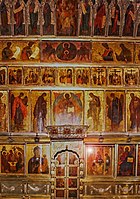 Иконостас собора — один из старейших сохранившихся