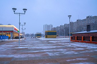 Площадь над станцией и вентшахты