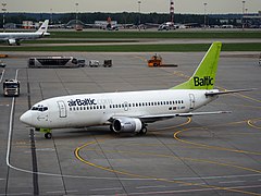 Boeing 737-300 Air Baltic в Шереметьеве