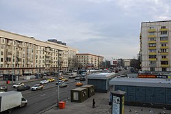 Конец улицы, вид с платформы Дмитровская