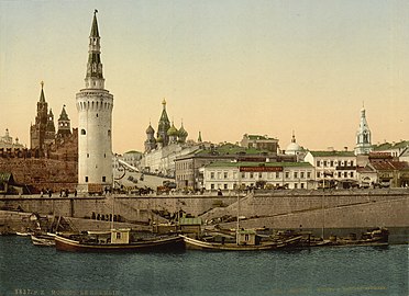 Беклемишевская башня и Васильевская площадь в 1896 году. Фотохром Петра Павлова