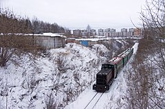 ТУ7А-3077 с дневным поездом из Каринторфа, подходит к разъезду Новый.