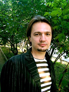 Валерий Нугатов в литературном клубе «Авторник». Москва, 29 июня 2004