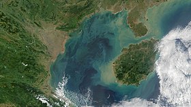 Фотосъёмка залива Бакбо спутником «Терра» в ноябре 2001 года