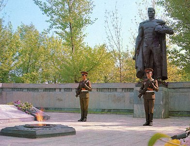 Мемориал после реконструкции 1975 года