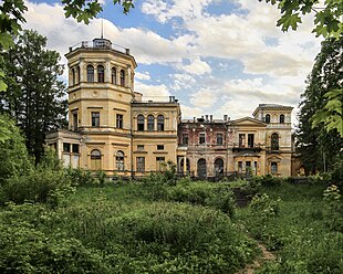 Дворец Великого князя Михаила Николаевича в руинированном состоянии, 2023 год