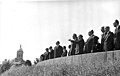 Президент США Ричард Никсон на самой высокой точке (200 м) Днепровских склонов в 1972 году.