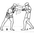 Боксёр В проводит контрудар левым джебом против удара правым кроссом боксёра А