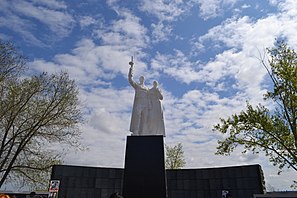 Памятник погибшим в годы Великой Отечественной войны в Парке Победы. г. Житикара