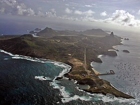 Аэроснимок главного острова — вид с северо-востока
