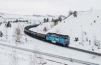 2ТЭ116-1106 с грузовым поездом, работа одной секцией