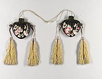 Тройная 3х3 ТГ на сумке с кисточками позднего 19 века Китая, Метрополитен-музей