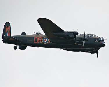 Бомбардировщик Avro Lancaster