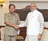 Встреча Мин Аун Хлайна с премьер-министром Индии Нарендрой Моди. Нью-Дели, 29 июля 2015 года