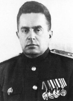генерал-лейтенант П. А. Гладков