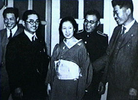 Фотография из газеты, сделанная вскоре после ареста Сады Абэ 20 мая 1936 года
