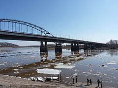 Автомобильные мосты 1956 и 1992 годов