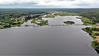 Место разлива Ижа в пруд в районе Воложки