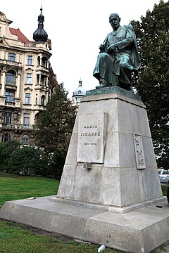 Памятник А. Йирасеку (Нове-Место)