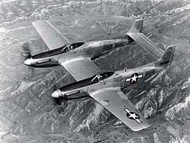 Прототип XP-82 в полёте