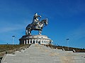 Статуя Чингисхана в Цонжин-Болдоге