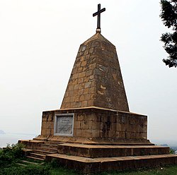 Памятник погибшим русским воинам в Никополе