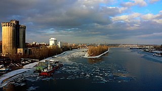 Экспериментальный вертикальный элеватор на правом берегу реки Самары в Самаре, авторское свидетельство №898020