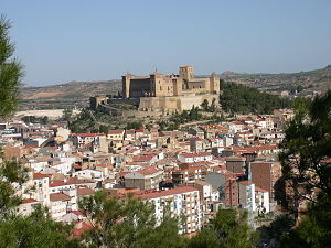 Общий вид города Альканьис и его замка XIV века, ставших свидетелями битвы