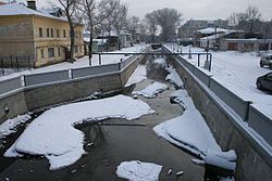 Канал отвода реки вдоль улицы Скороходова