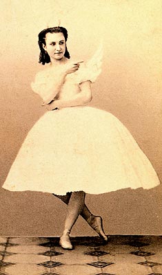 Анна Собещанская в балете «Лебединое озеро», 1877 год.