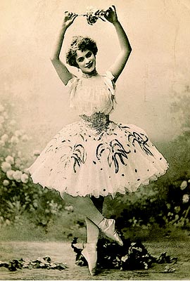 В партии Авроры в балете «Спящая красавица», 1899