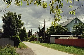 Улица с двухэтажными домами в посёлке совхоза Сафоновский