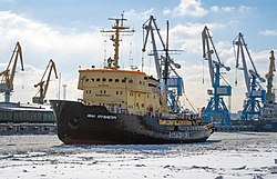 Ледокол «Иван Крузенштерн» проекта 97А в Морском канале у Канонерского острова (Санкт-Петербург), 8 марта 2021 года.