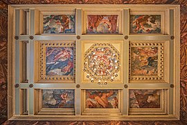 Потолок бывшего Малого зала приёмов с фресками работы Лансере