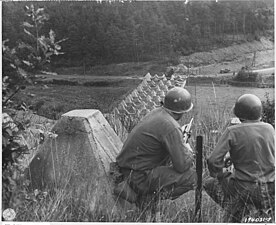 Противотанковые надолбы, 1944 год