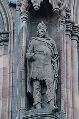 Статуя с изображением Малькольма III в Национальной портретной галерее Шотландии