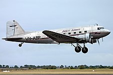 Самолёт Douglas DC-3 (VH-ABR) в ливрее Ansett Airways