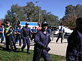 Сотрудники Федеральной полиции Австралии