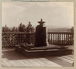 Памятник в 1910 году. Фото С. М. Прокудина-Горского.